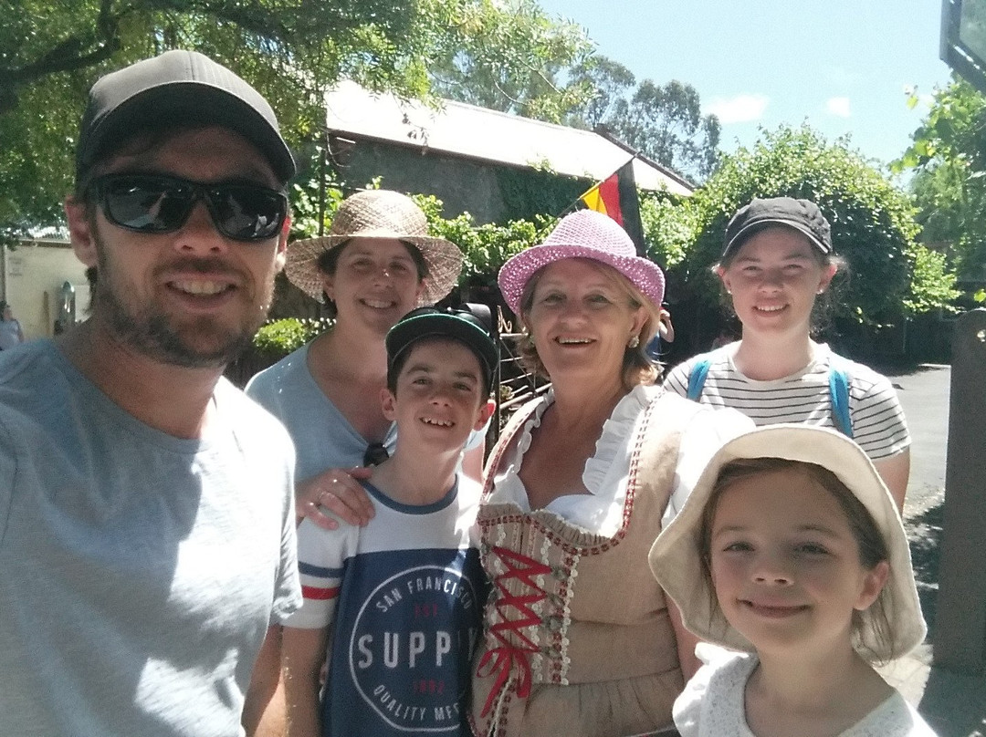 Hahndorf Walking Tours-汉道夫德国村必去景点