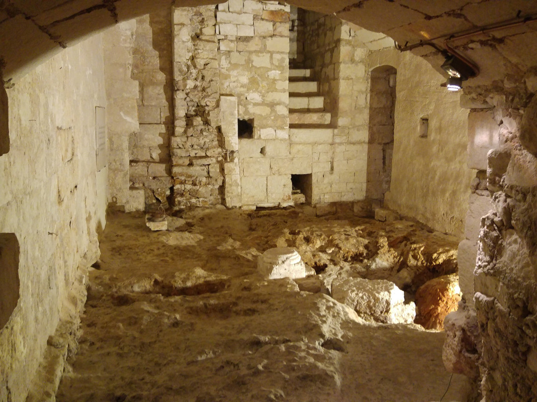 Museo e Sito Archeologico Cripta Romanica-莫诺波利必去景点