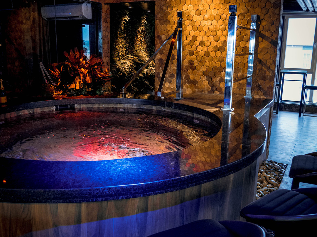 Millionaire Spa and Lounge-安吉利斯必去景点