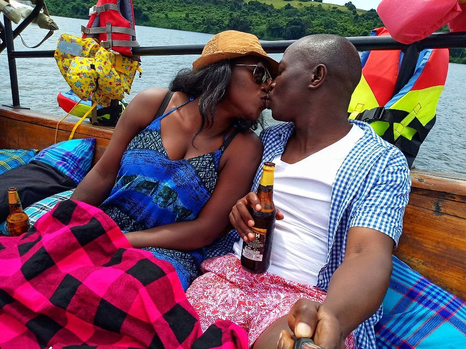 The Mvule Boat-金贾必去景点