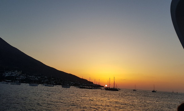 Tropea Mar - Mini Crociere Isole Eolie-特罗佩阿必去景点