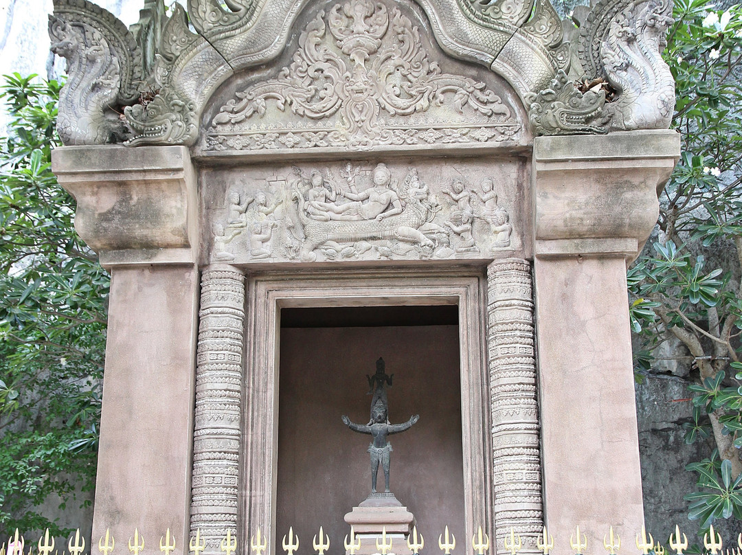 Wat Khao Wong Narai Cave景点图片