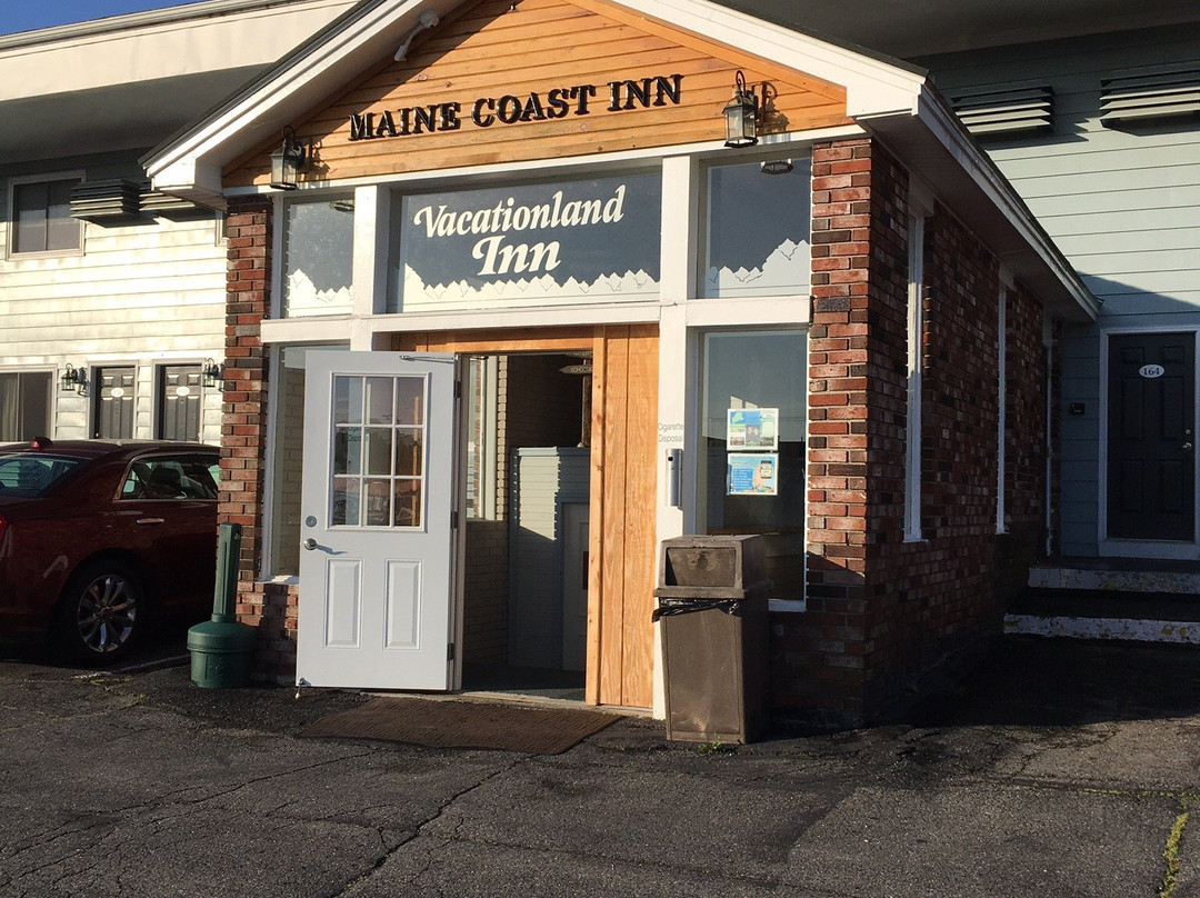 Vacationland Inn & Suites主图