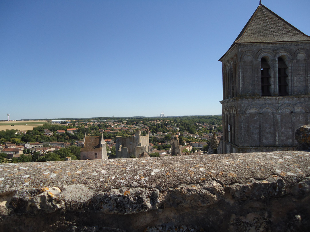 Espace d'Archéologie industrielle (donjon de Gouzon)景点图片