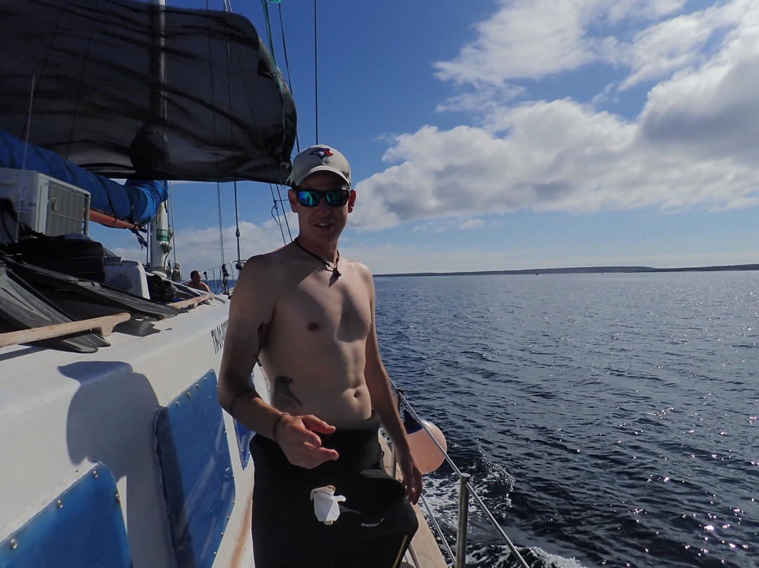 Nautidiving-阿约拉港必去景点