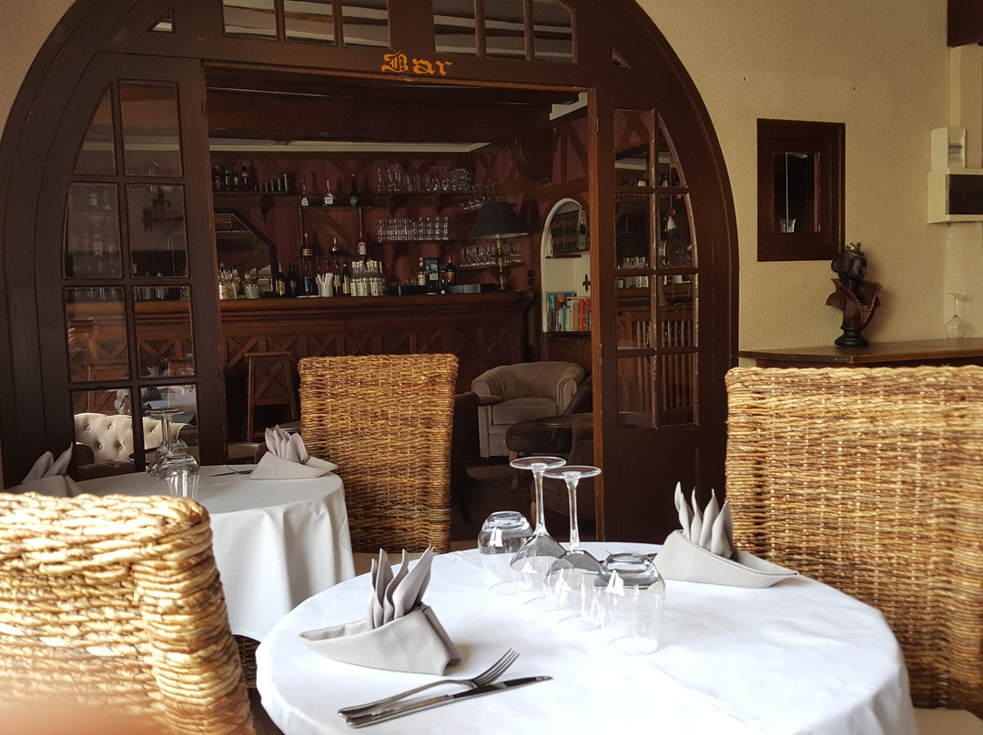 玫瑰园酒店主图