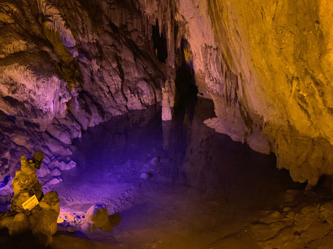 Dim Cave景点图片