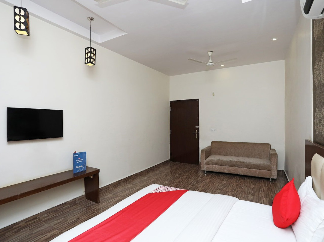 OYO 2855 Hotel Sanskriti Greens主图