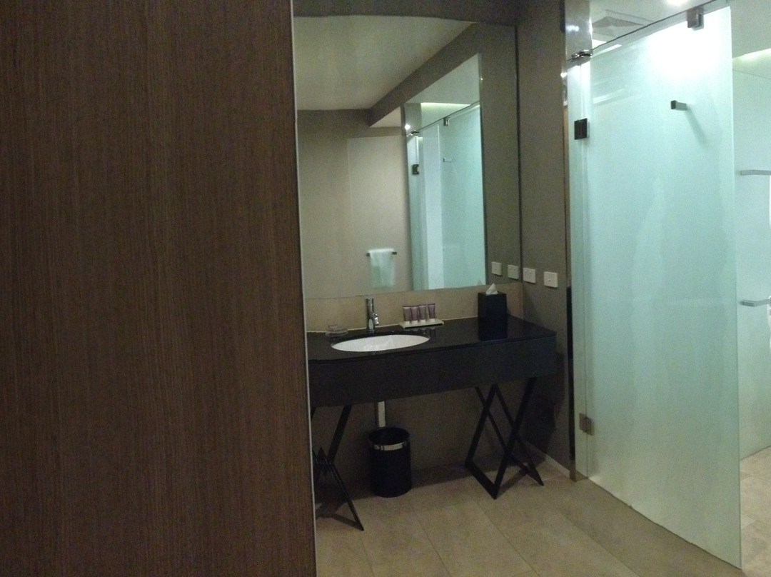 公园套房101家酒店主图