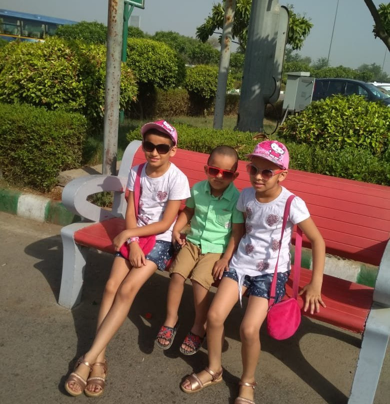 Millionaire Hotel & Resort主图