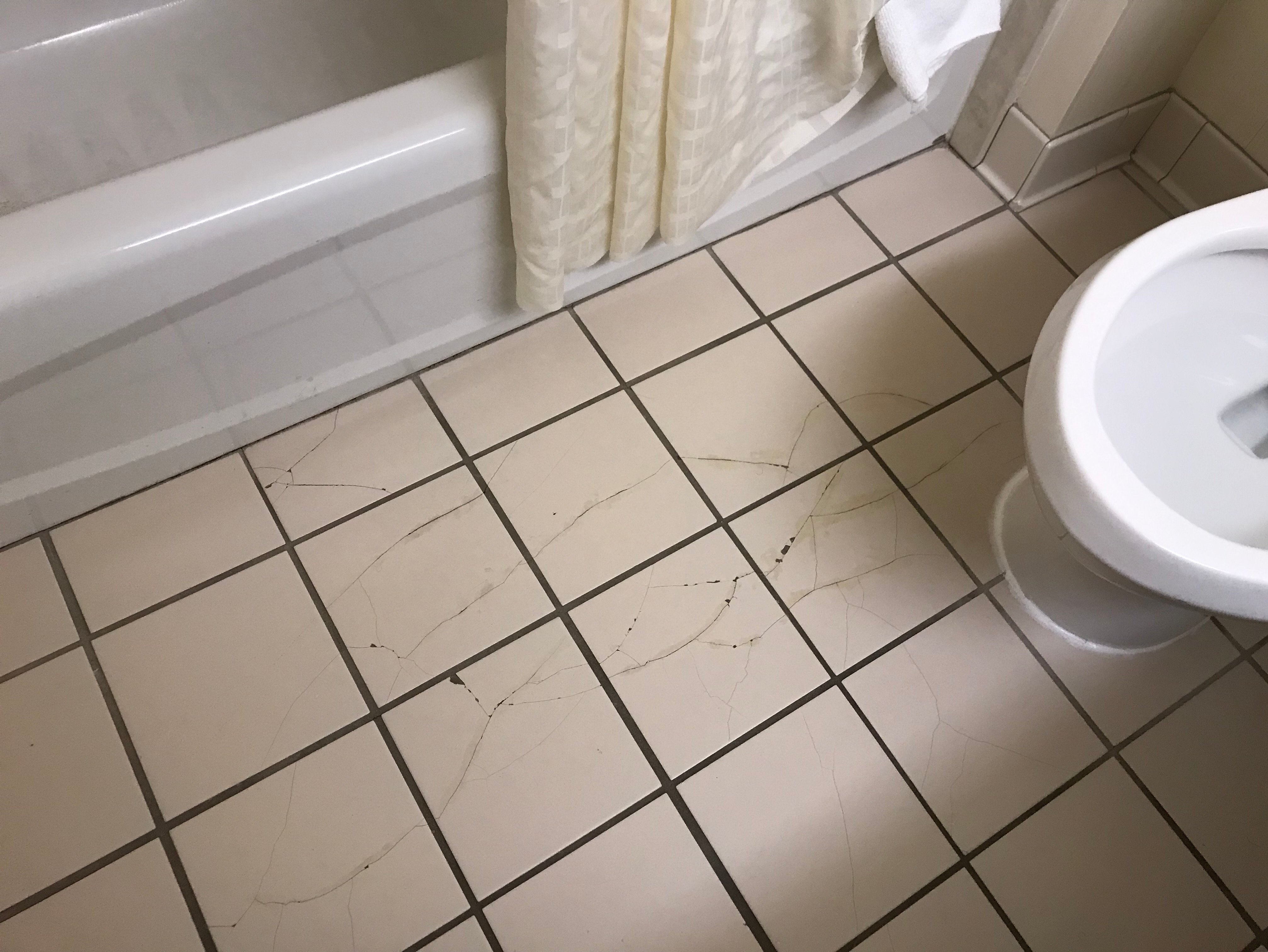 Comfort Inn & Suites Voorhees/Mt. Laurel-浴室