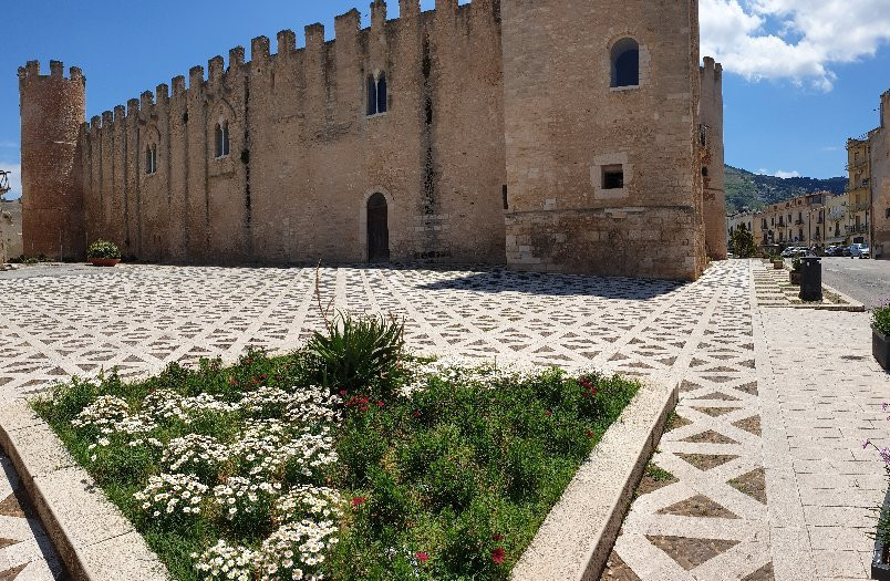 Castello dei Conti di Modica-Alcamo必去景点