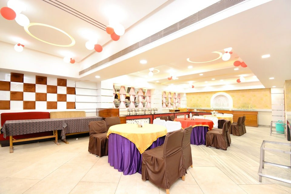 Capital O 33480 Hotel Amsun Pride主图