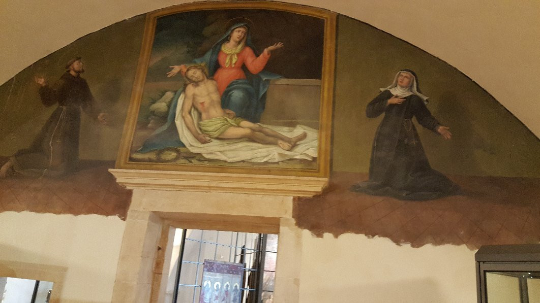 Museo Diocesano d'Arte Sacra-苏尔莫纳必去景点