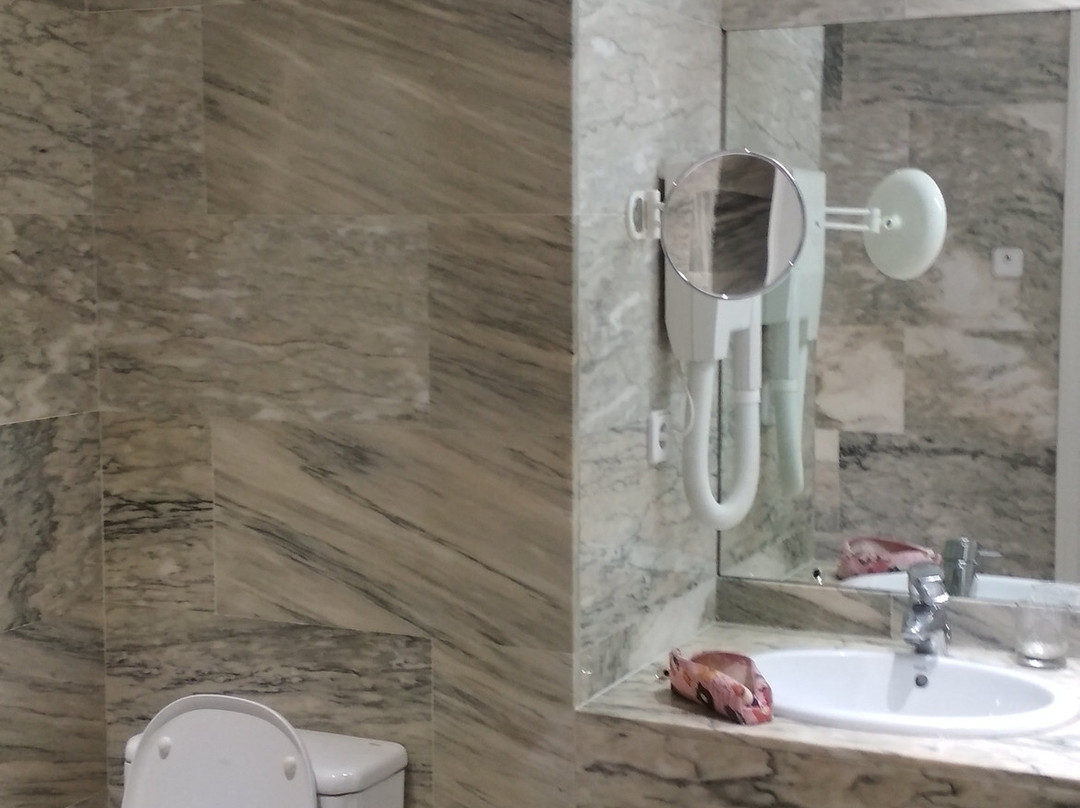 塞戈维亚之门酒店主图