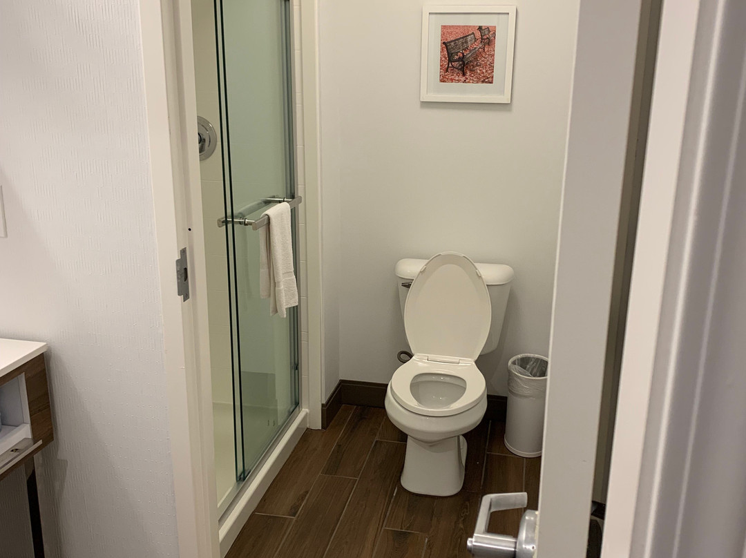 希尔顿欢朋酒店-阿卡德尔菲亚主图