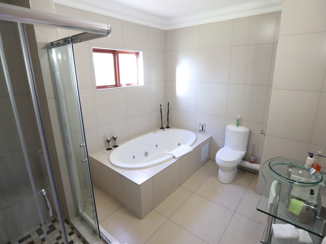 Sunset Manor Guesthouse主图