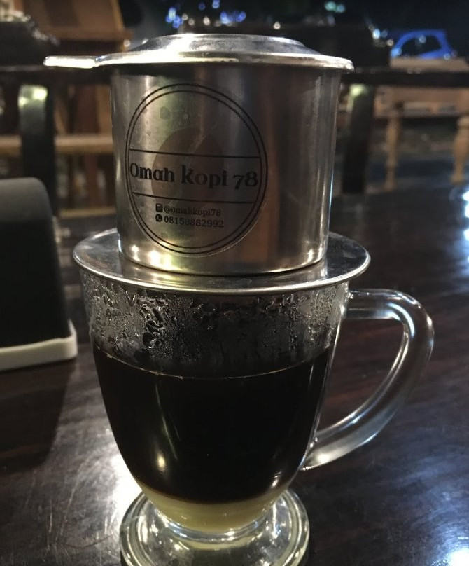 Gunung Putri餐馆和美食-Omah Kopi 78