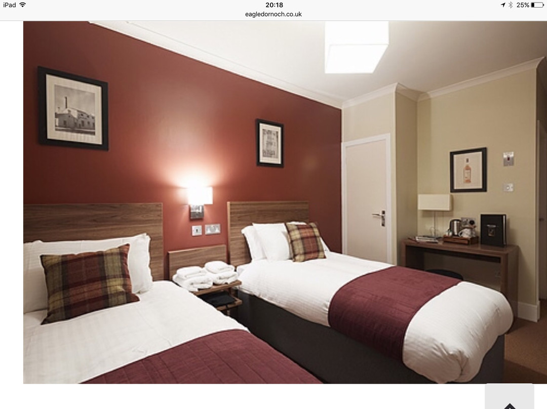 The Eagle Hotel主图