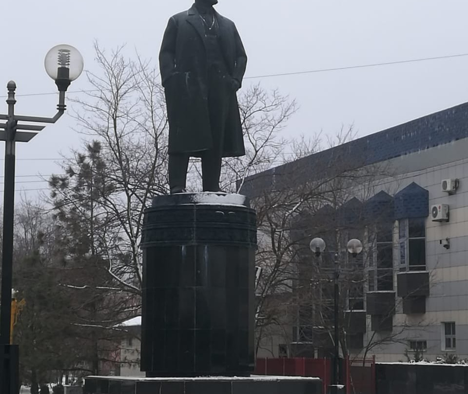 V.I. Lenin Monument景点图片