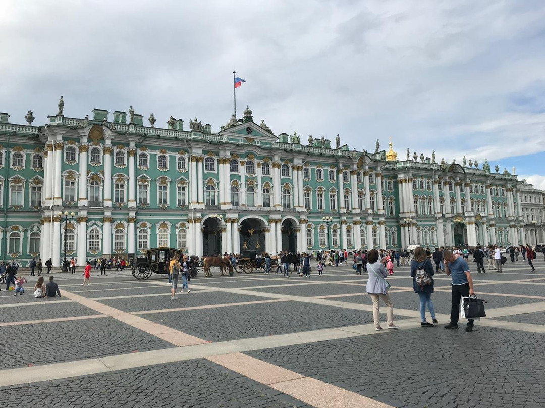 Medved Tours-圣彼得堡必去景点