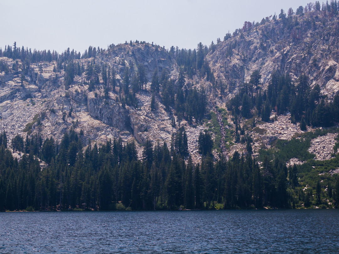 Horseshoe Lake景点图片
