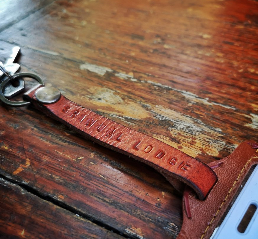 斯里努尔洛奇酒店主图