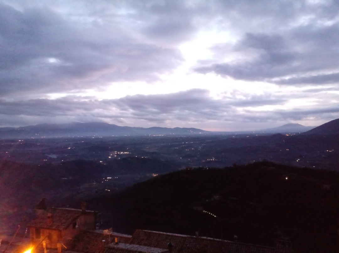 Resti del Castello Colonna di Olevano Romano-Olevano Romano必去景点