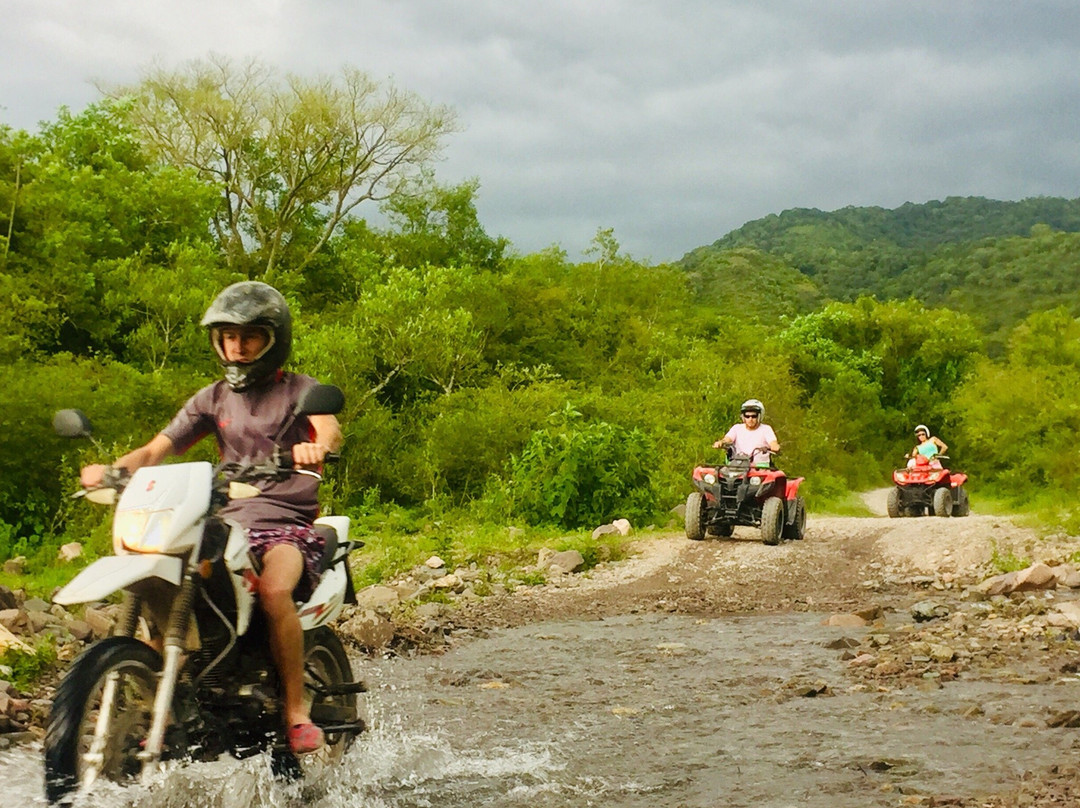 San Lorenzo Aven-tur-圣洛伦索必去景点