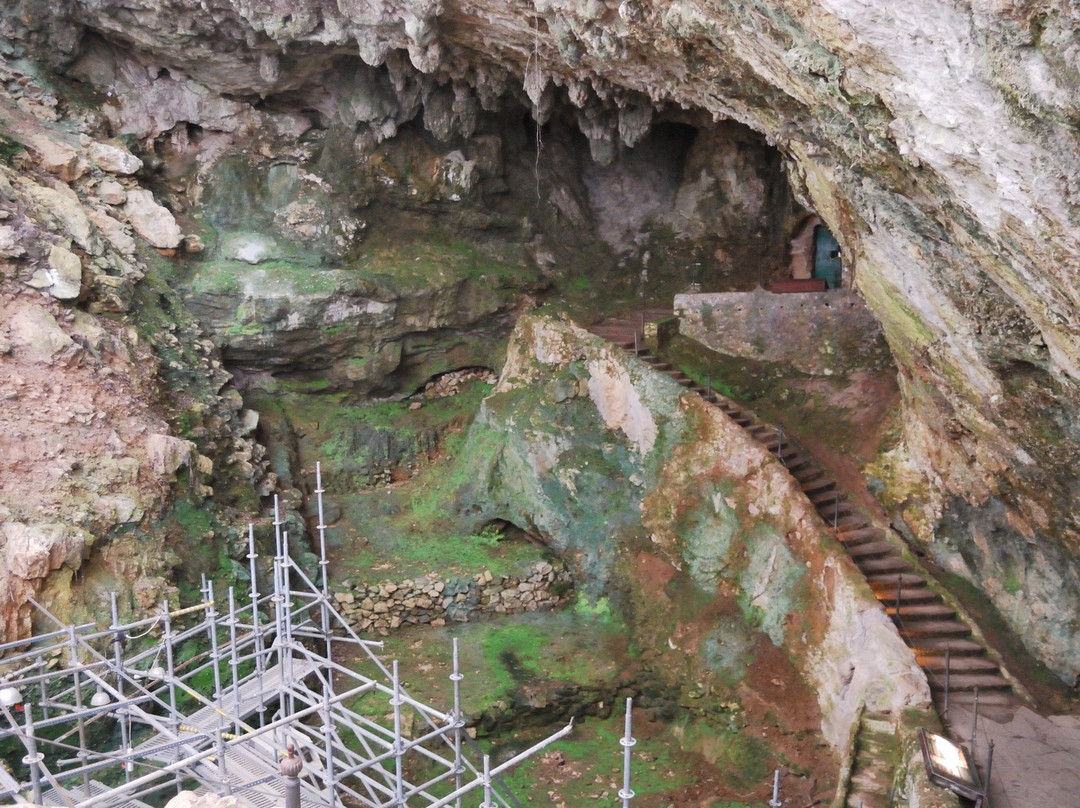 Cueva De El Castillo-桑坦德必去景点