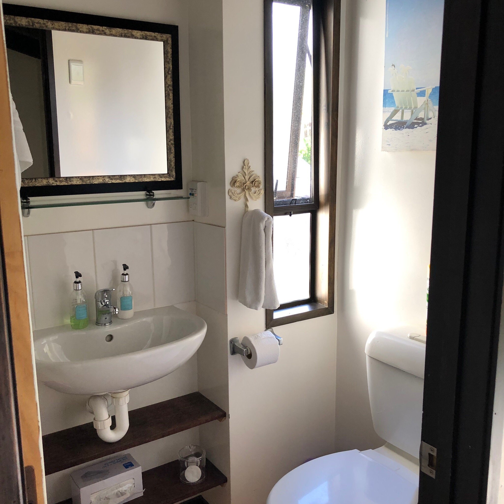 Waters Edge Bed & Breakfast-官方