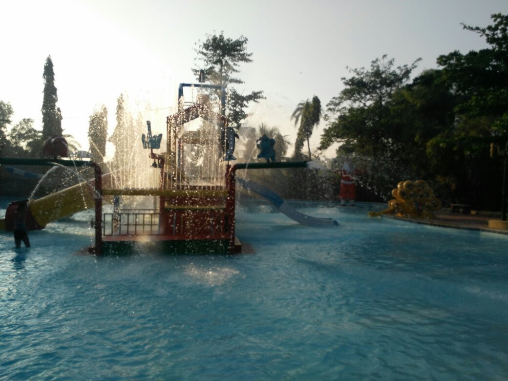 Vaibhav Water World-Vapi必去景点