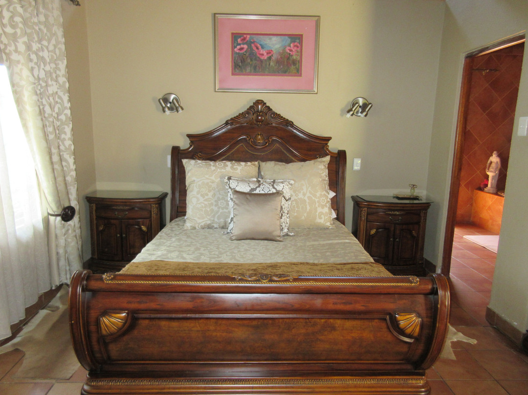 WhyNot Guest Lodge主图