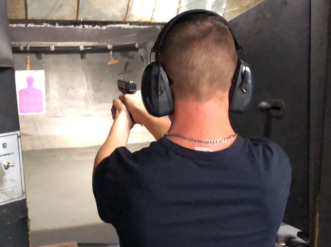 Rieg’s Gun Shop & Shooting Range-奥兰多必去景点