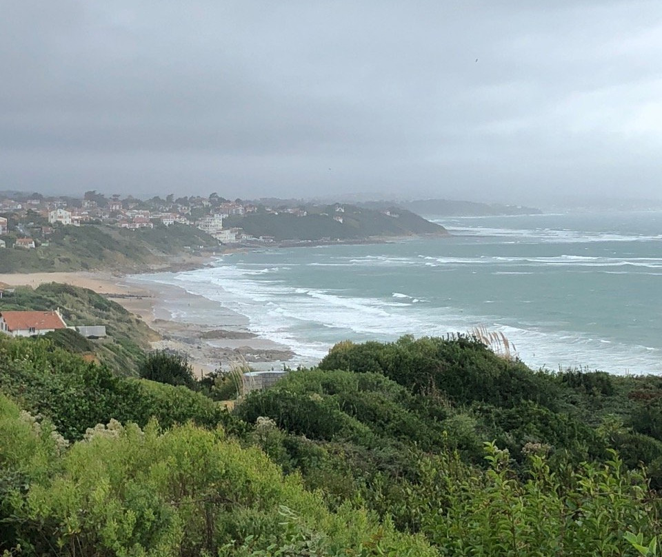 Plage des 100 marches景点图片