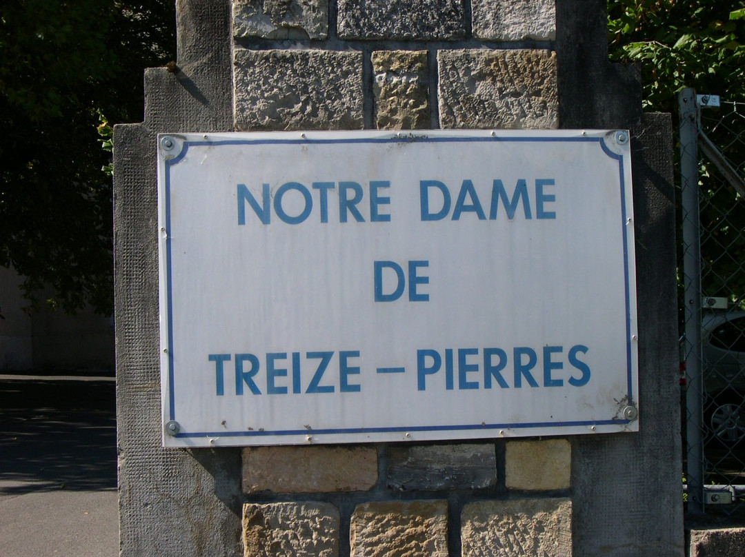 Chapelle Notre-Dame de Treize-Pierres-Villefranche-de-Rouergue必去景点