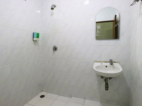 娜瑞玛度假村酒店主图