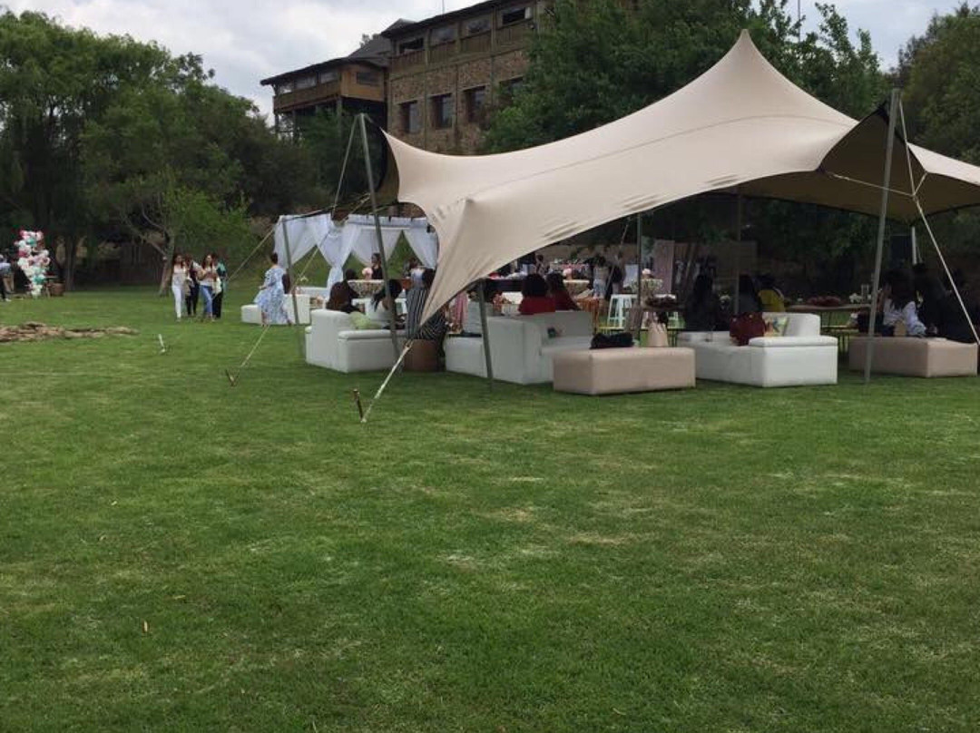 Twenty Three on Riverside主图