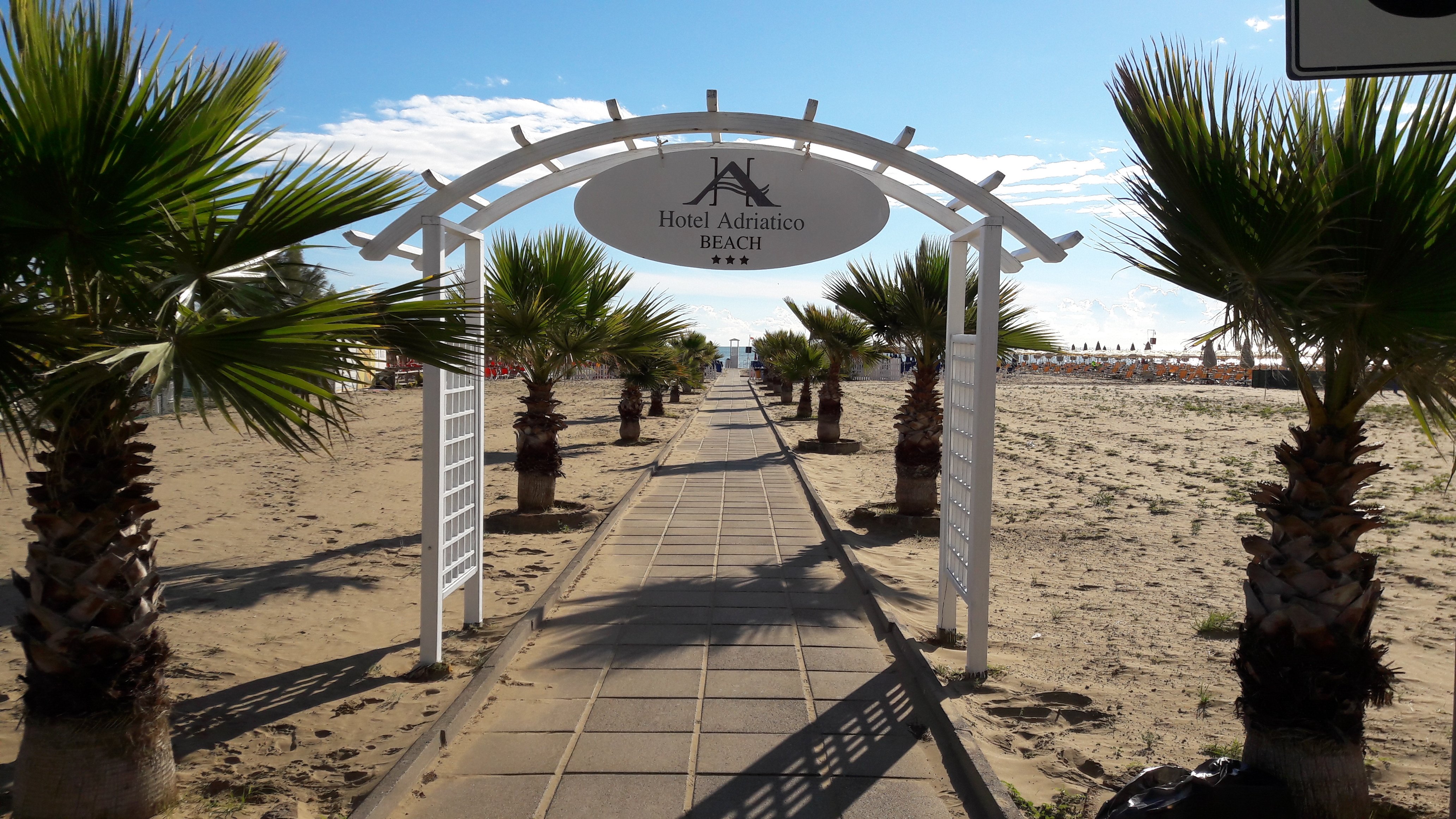 Hotel Residence Adriatico-泳池