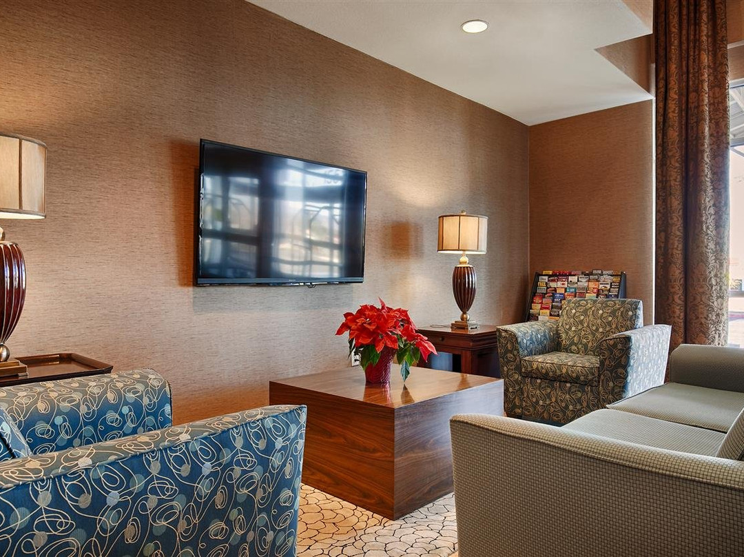 最佳西方亨德森大酒店主图