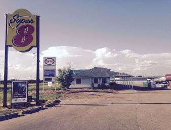 Super 8 by Wyndham Smoky Lake主图