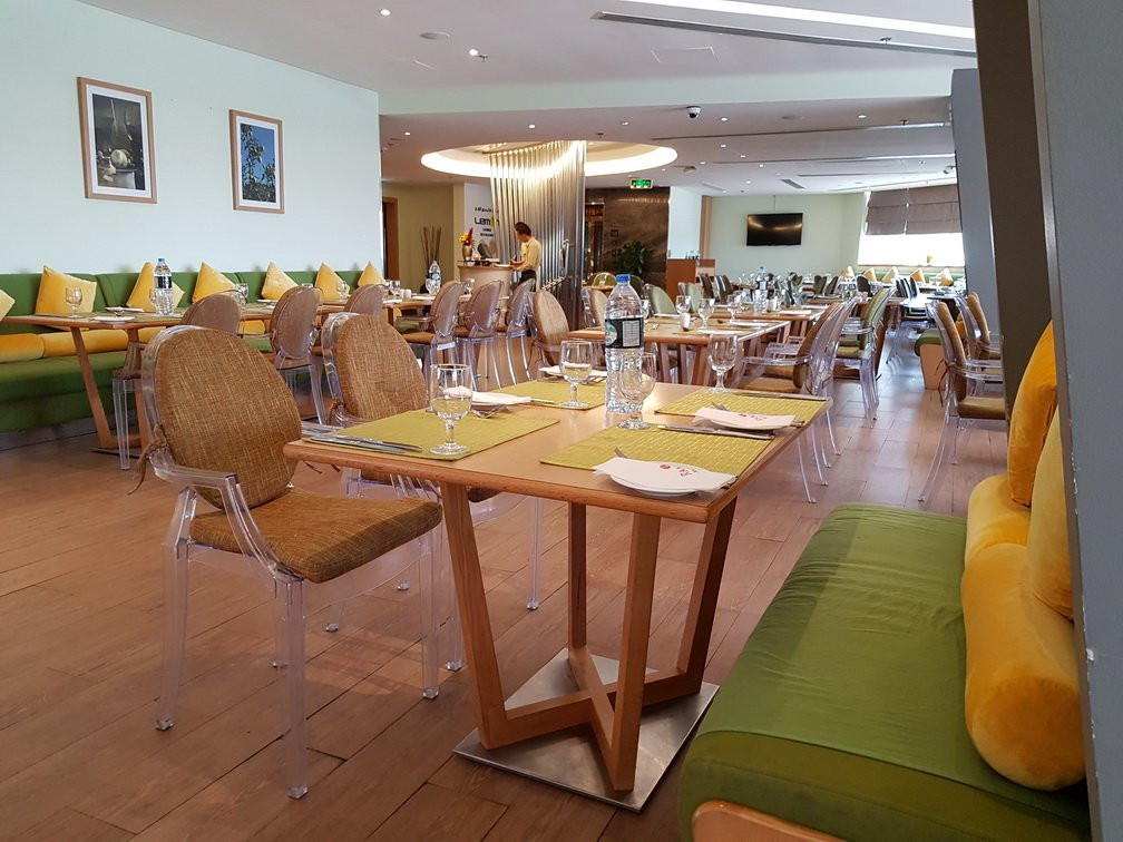 Ramada by Wyndham Abu Dhabi Downtown主图