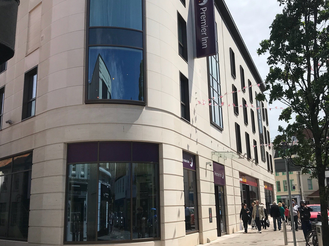 Premier Inn Jersey St Helier (Charing Cross) Hotel
