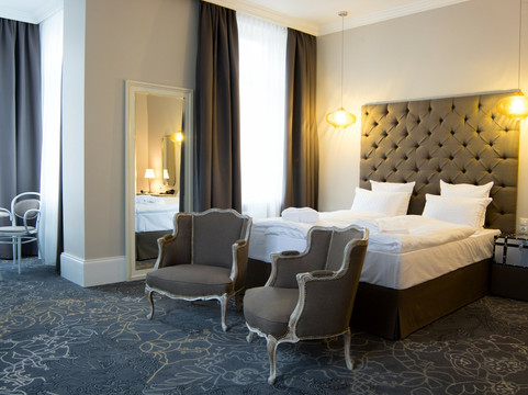 柴可夫斯基酒店主图