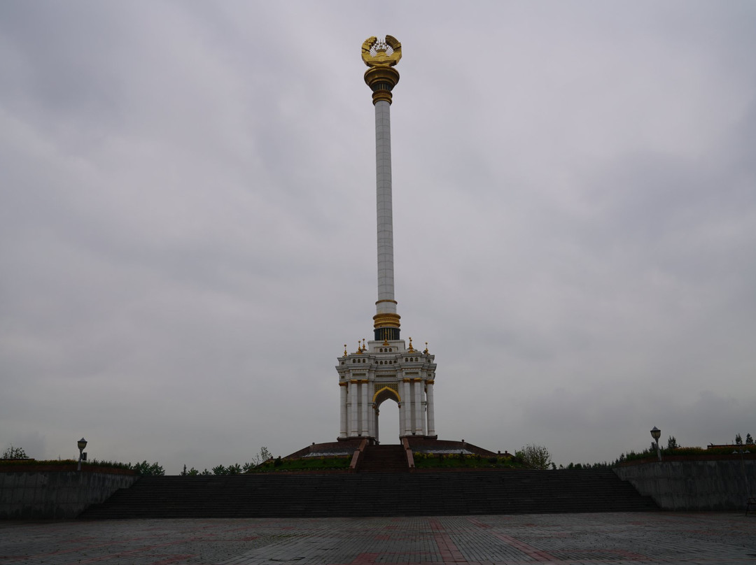 Stele with the Emblem of Tajikistan-杜尚别必去景点