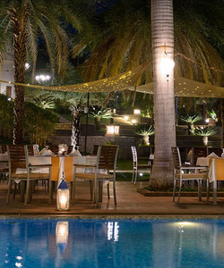 Mist The Poolside Kitchen餐厅图片