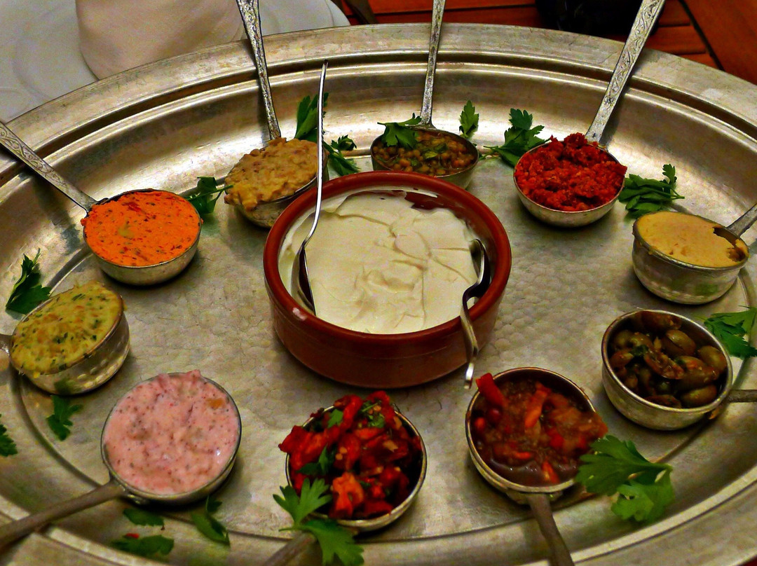 Kiziltepe餐馆和美食-Cercis Murat Konağı