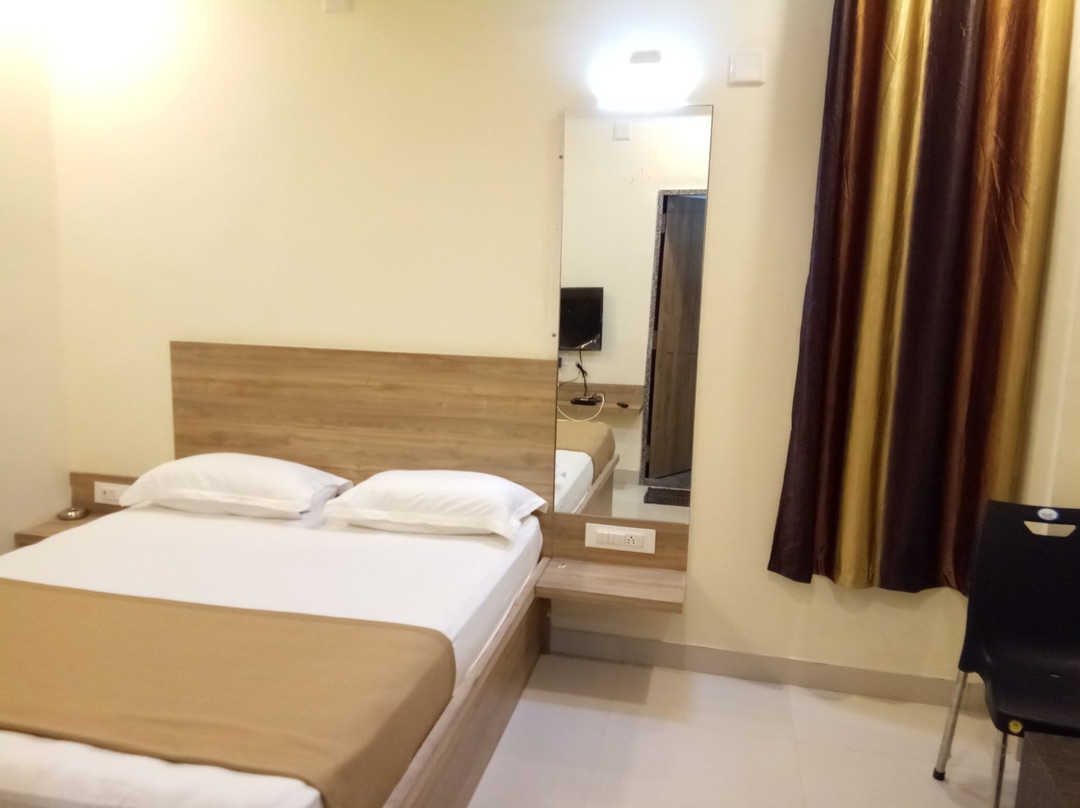 Ashapura Hotel N Restro主图