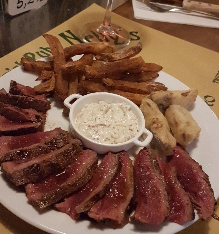 Durty Nelly's Irish Pub