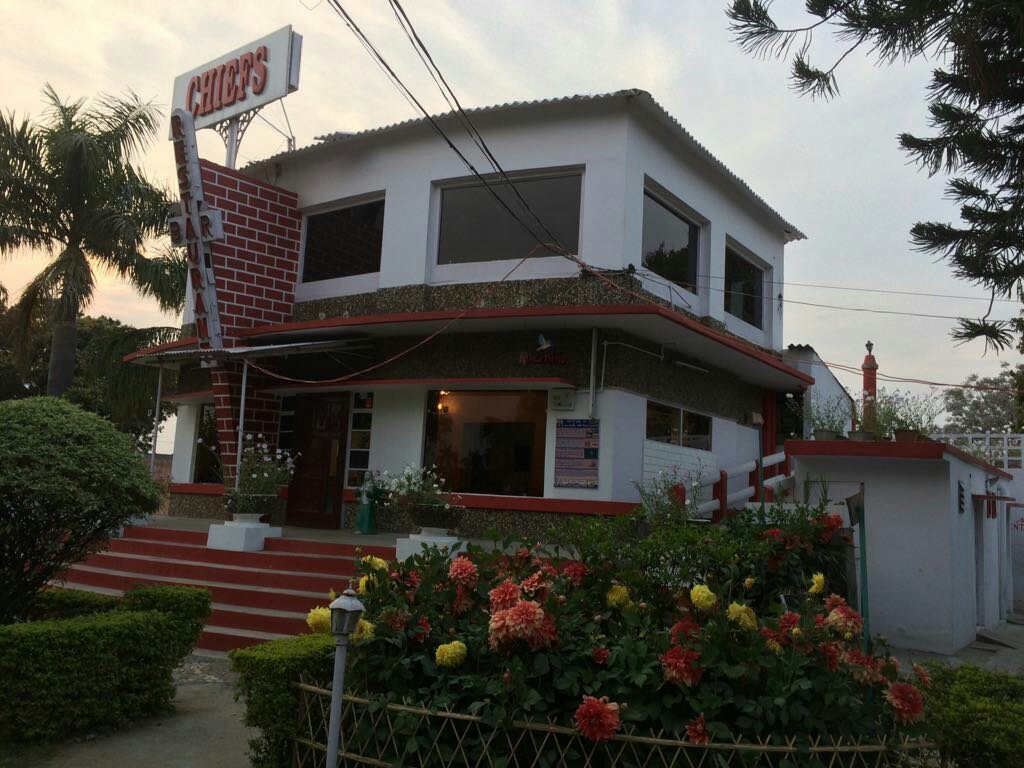 Rupnagarr District餐馆和美食-Chiefs Bar and Restaurant